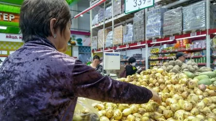 На юге страны начался дефицит социально значимых продуктов?