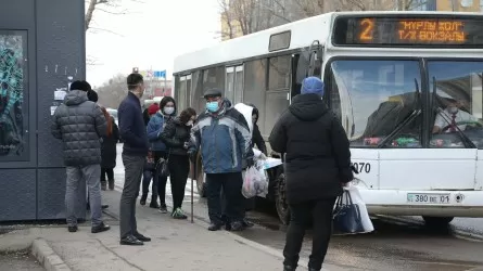 Пассажироперевозки все еще не восстановились от "коронакризиса"