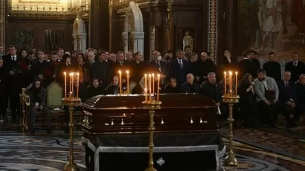 Отпевание Владимира Жириновского проходит в Москве  