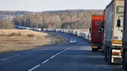 Белоруссия вводит запрет на въезд зарегистрированного в ЕС транспорта