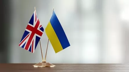 Украина Ұлыбританияны ресейлік мұнайдан толығымен бас тартуға шақырды