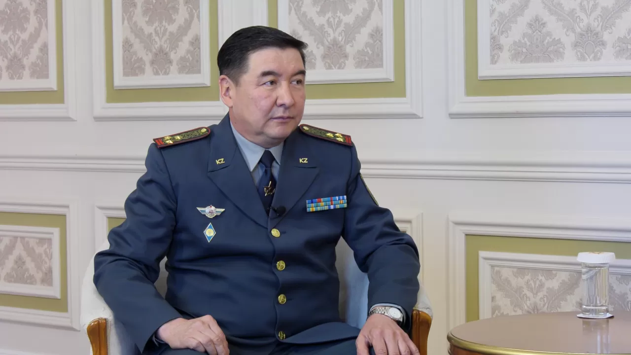 Пенсионный возраст увеличили казахстанским военным