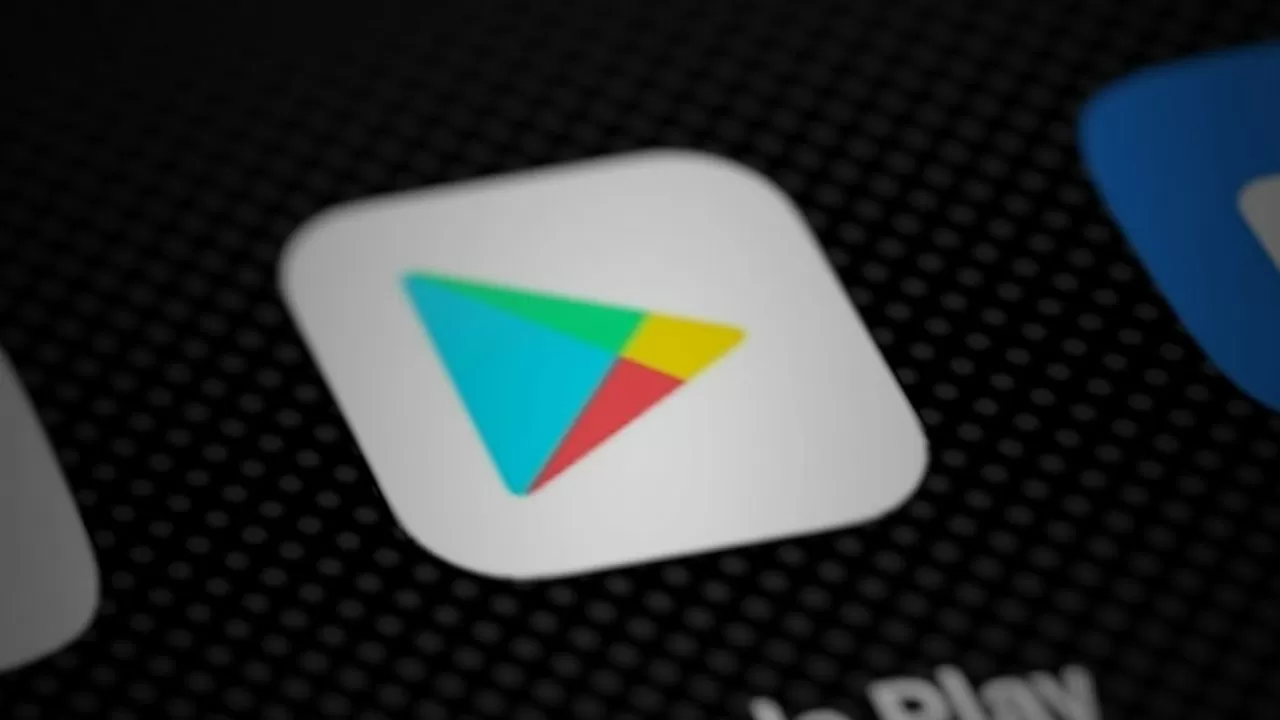 Россиянам запретили загружать платные приложения в Google Play