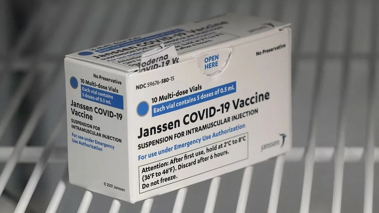В США ограничили применение вакцины от ковида Johnson & Johnson