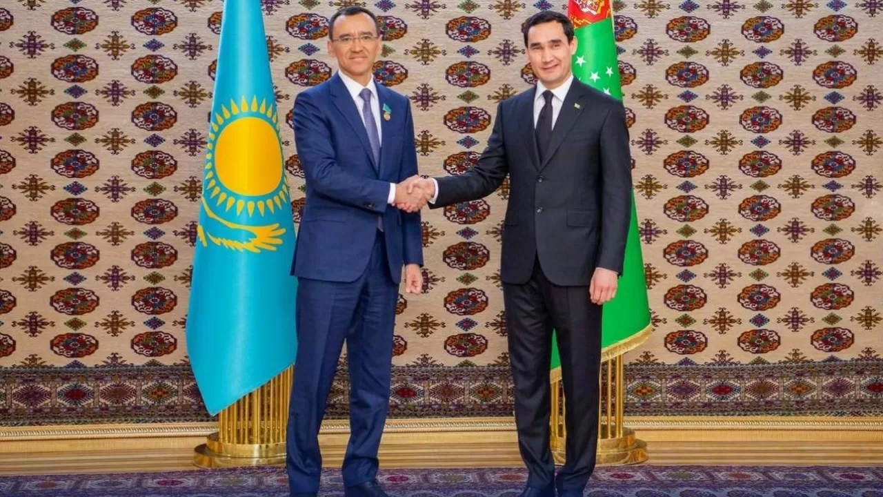 Мәулен Әшімбаев Түрікменстан Президентімен кездесті 