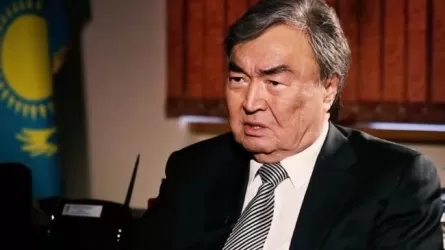 Олжас Сулейменов возродил свою партию