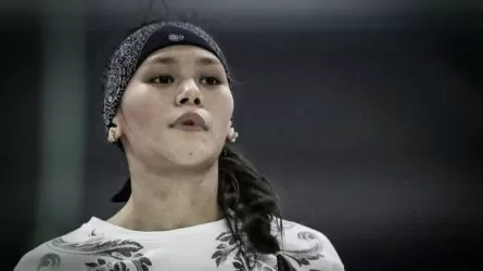 Алуа Балкыбекова вышла в финал чемпионата мира по боксу