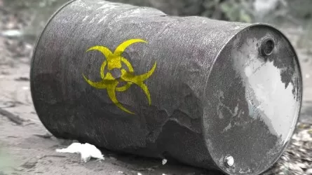 На бесхозных площадках Актобе было размещено более 150 тыс. тонн токсичных отходов