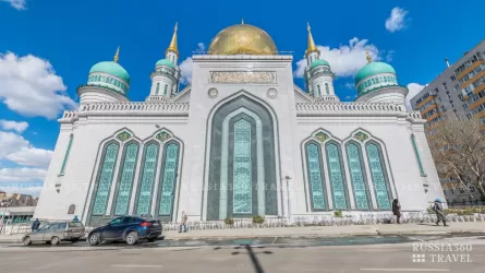 Стало известно, простили ли мусульмане полуголую девушку за фотосессию на фоне мечети  