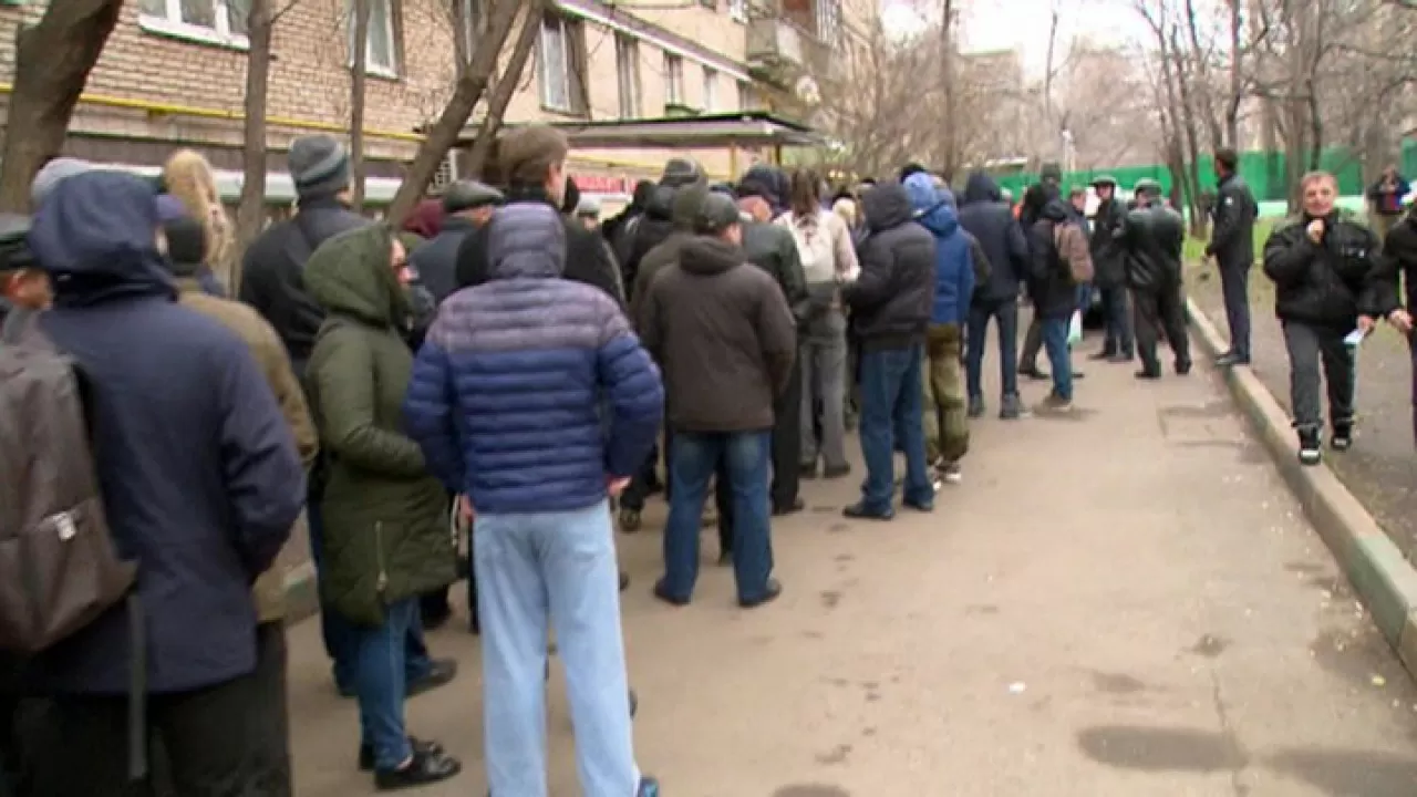 В Таразе жители часами простаивают в очередях за сахаром