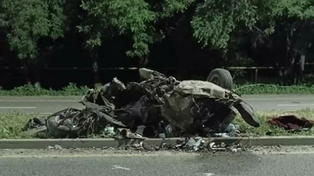 Иномарку разорвало на части в Алматинской области