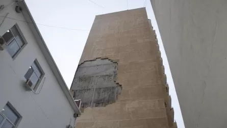 В Атырау выделено 185 миллионов тенге на слетевшие крыши