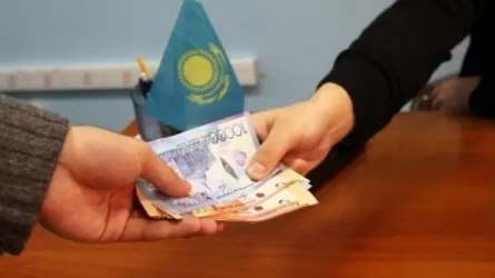 "Достойное вознаграждение" за сведения о коррупционерах  получили 9 карагандинцев