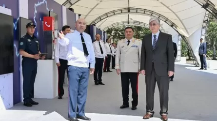 Токаев выступил с речью в честь Дня казахстанской полиции