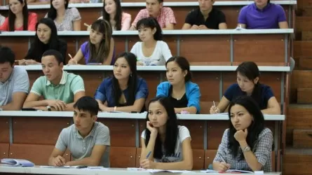 128 тысяч грантов в колледжи – в Казахстане стартовал прием документов