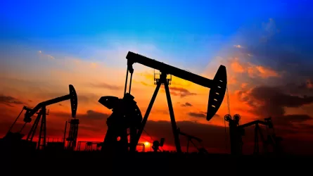 Цены на нефть перешли к небольшому росту, Brent - $113,28 за баррель