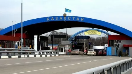 Казахстан отменяет требование ПЦР-справки и паспорта вакцинации для въезжающих