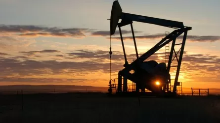 Нефть сократила падение, Brent торгуется у $111,5 за баррель