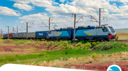 Поезда стали медленнее ездить в Казахстане из-за аномальной жары