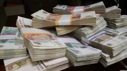 К разработке эскизов банкнот в 1000 и 5000 рублей приступил банк России  