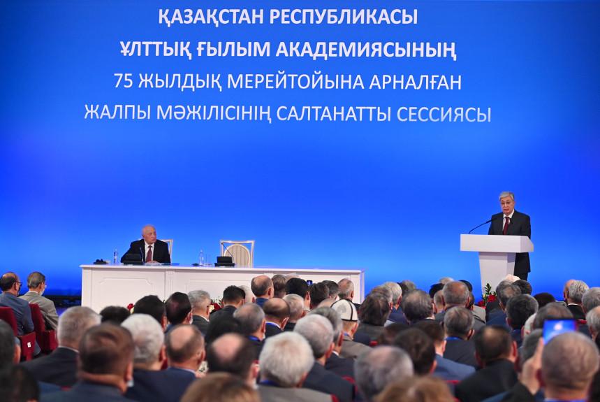 Президент Білім және ғылым министрлігін екі ведомствоға бөлуді ұсынды  