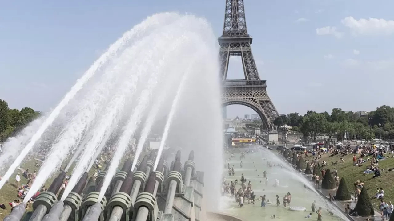 В 88 департаментах Франции ограничили потребление воды из-за засухи
