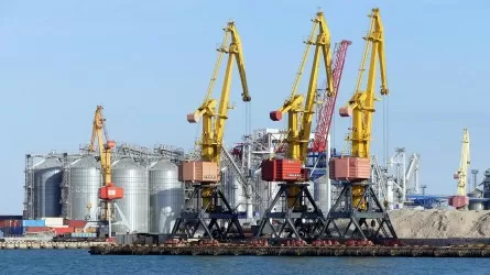 Украина надеется увеличить экспорт зерна на 500 тыс. тонн в месяц