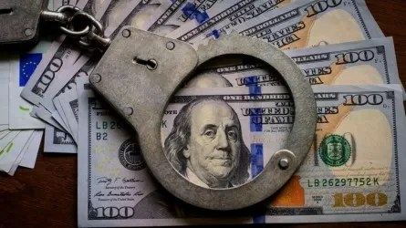 За взятку в 10 тысяч долларов осудили экс-проректора вуза в Нур-Султане