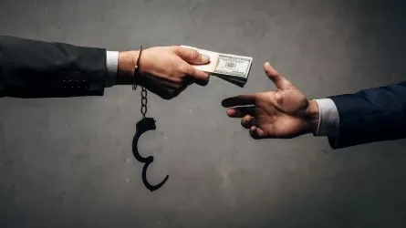 В Павлодаре начался процесс над чиновницей, уличенной в коррупции