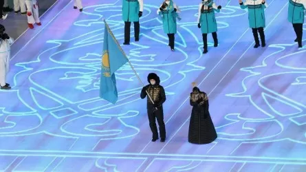 НОК Казахстана отметил работу команды мастеров по созданию олимпийских костюмов знаменосцев 