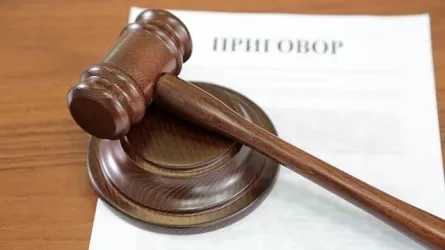 Павлодарская экс-чиновница получила за взятку три года с отсрочкой