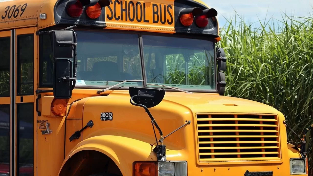 Полиция в Актобе выявила опасные школьные автобусы