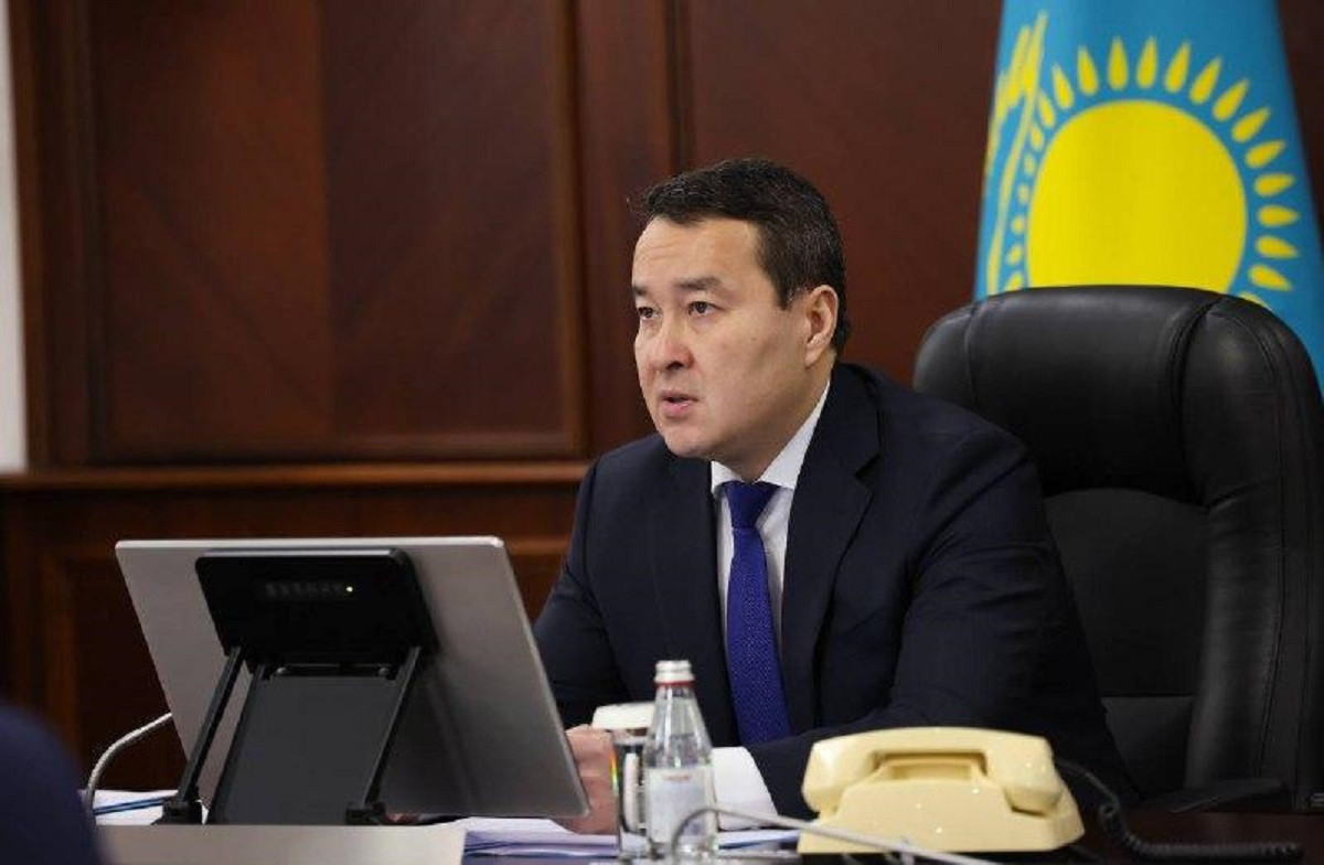 Смайыловтың төңірегінен лоббистердің үні шығып жатыр 