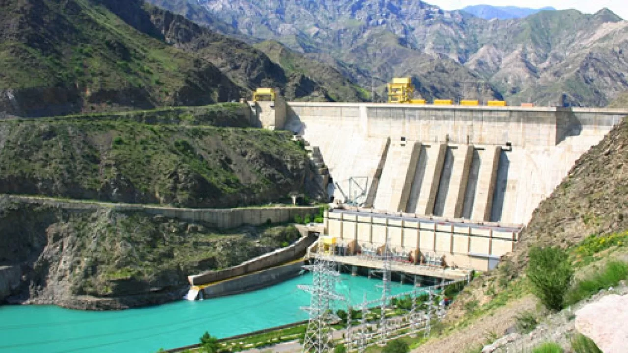 Компания из Казахстана хочет построить ГЭС в Кыргызстане за 1 млрд долларов. Что о ней известно?