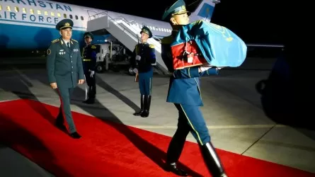 Ұлы Отан соғысында көз жұмған жауынгердің сүйегі елге жеткізілді