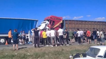 Жуткое ДТП в России: спецборт МЧС КР доставит в Ош погибших кыргызстанцев