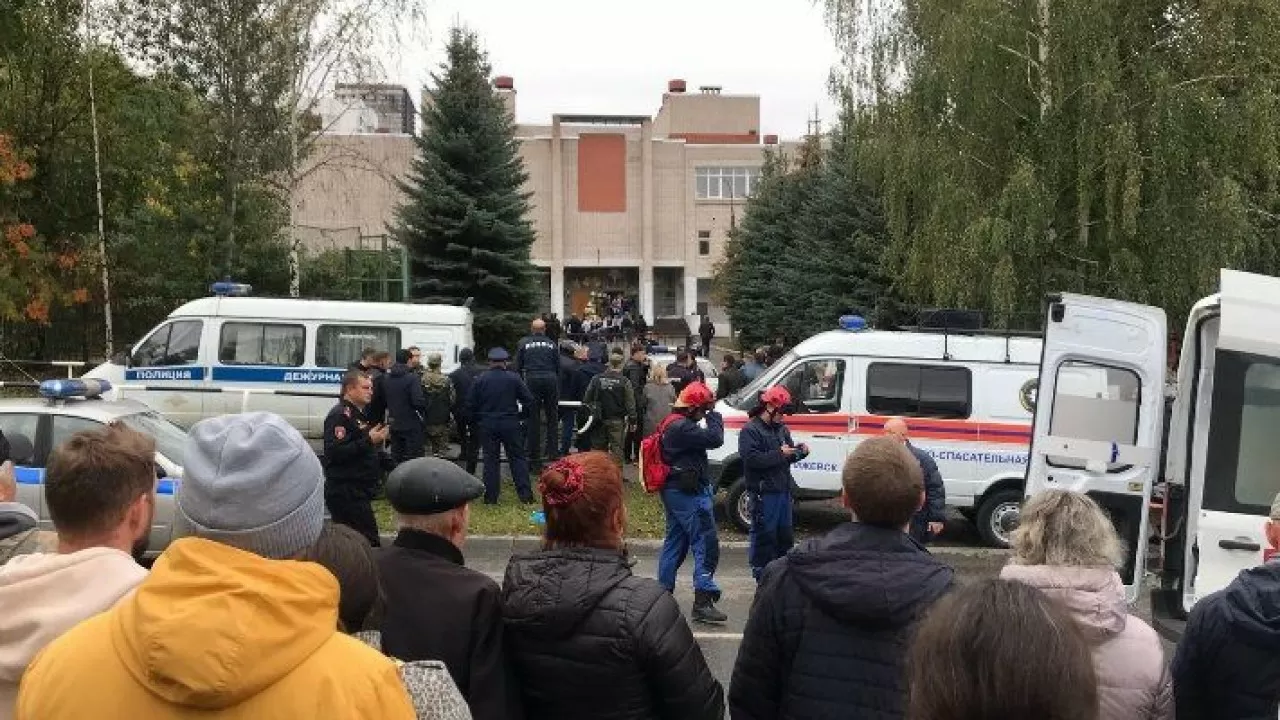 Ижевск мектептерінің бірінде атыс орын алды 