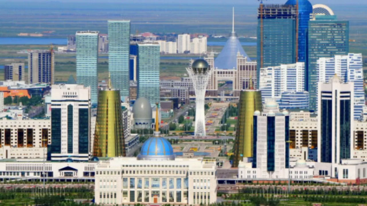 Названы расходы на возвращение столице Казахстана прежнего наименования