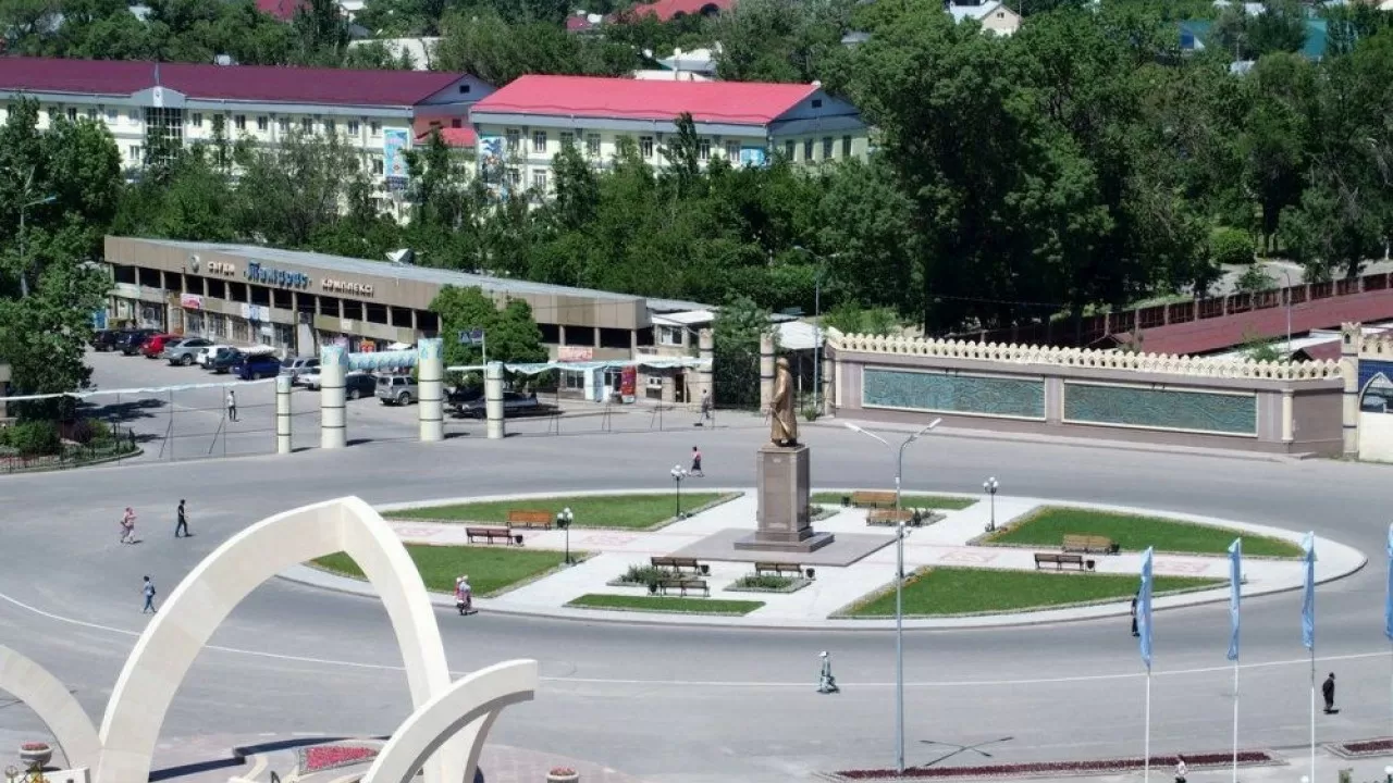Жылу таратушы мекеме жұмысшылары наразылыққа шықты 