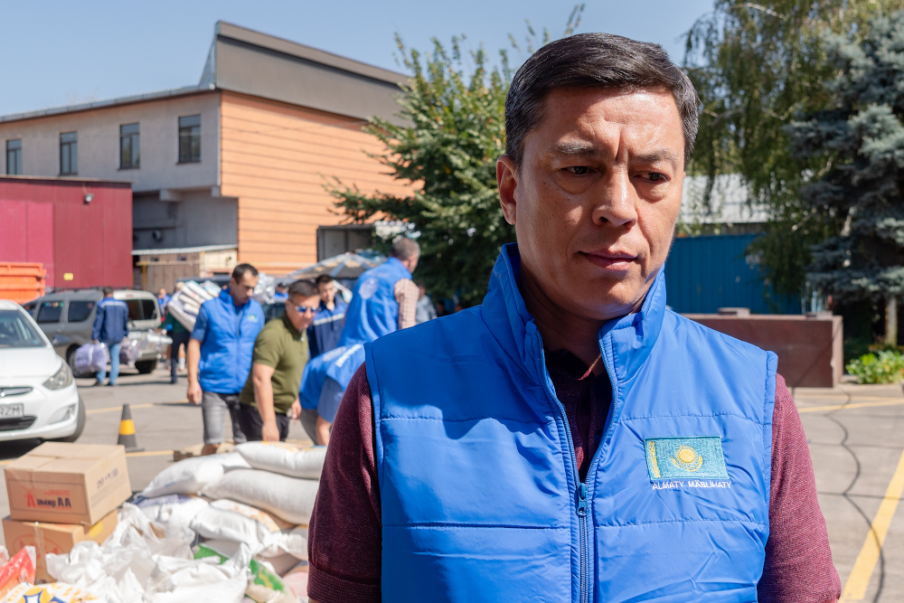 Жители Алматы собрали гуманитарную помощь костанайцам: Мы не могли остаться в стороне