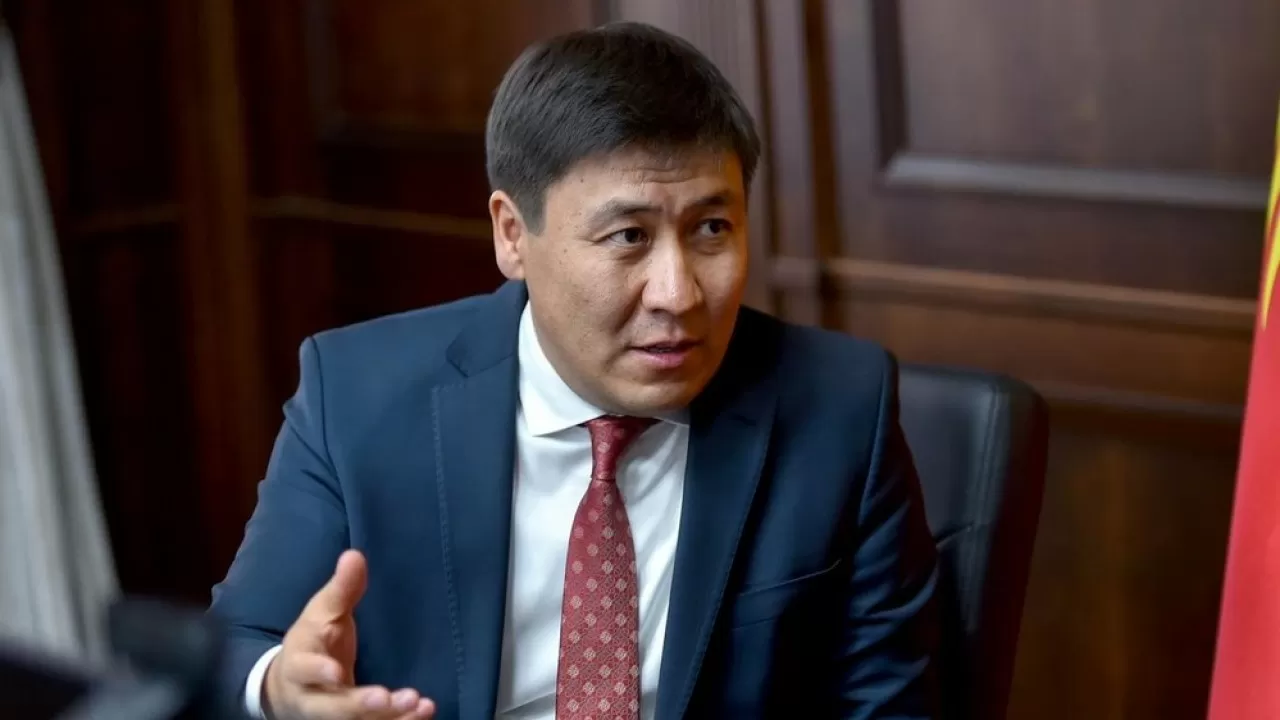 Қырғызстанда Білім және ғылым министрі парамен ұсталды