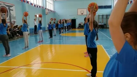 Дене шынықтыру сабағында қыздар мен ұлдарды аралас оқытуды қайта қарау керек – Динар Нөкетаева