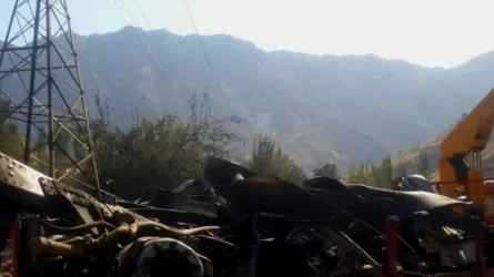 Два человека сгорели заживо в результате ДТП с грузовиком-газовозом в Таджикистане