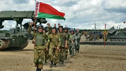 Зачем белорусские военные отправились в Казахстан? 