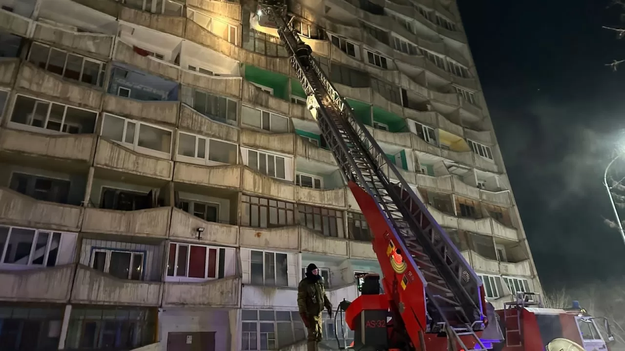 Газ взорвался в многоэтажке Караганды – есть жертвы