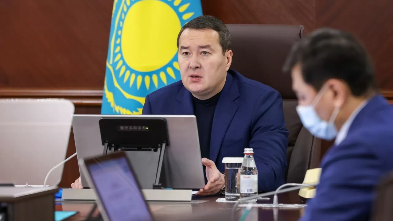 Үкімет басшысы Әлихан Смайылов жаңа жылдағы алғашқы жұмыс кеңесін өткізді