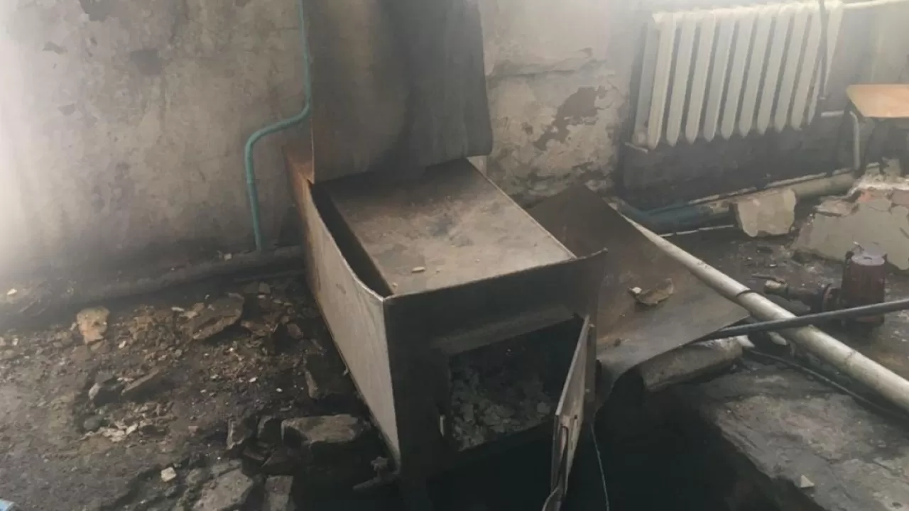 130 баланың тағдырына алаңдаған ата-аналар наразылық білдірді