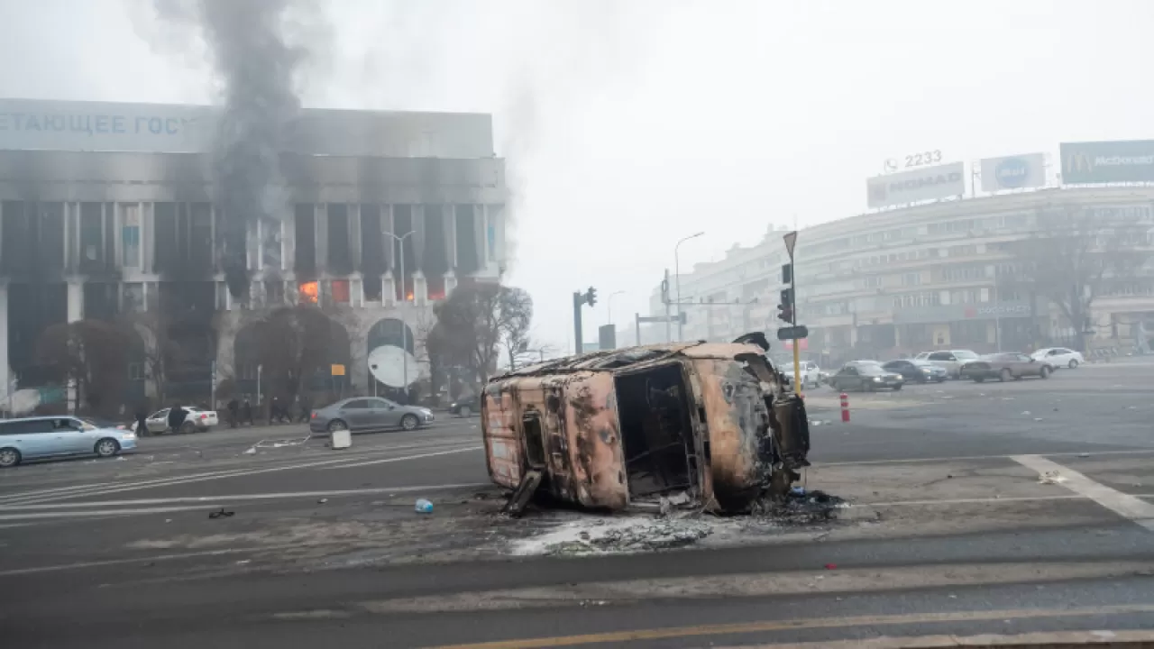 Основной вопрос у населения остался – политолог о расследовании январских событий 