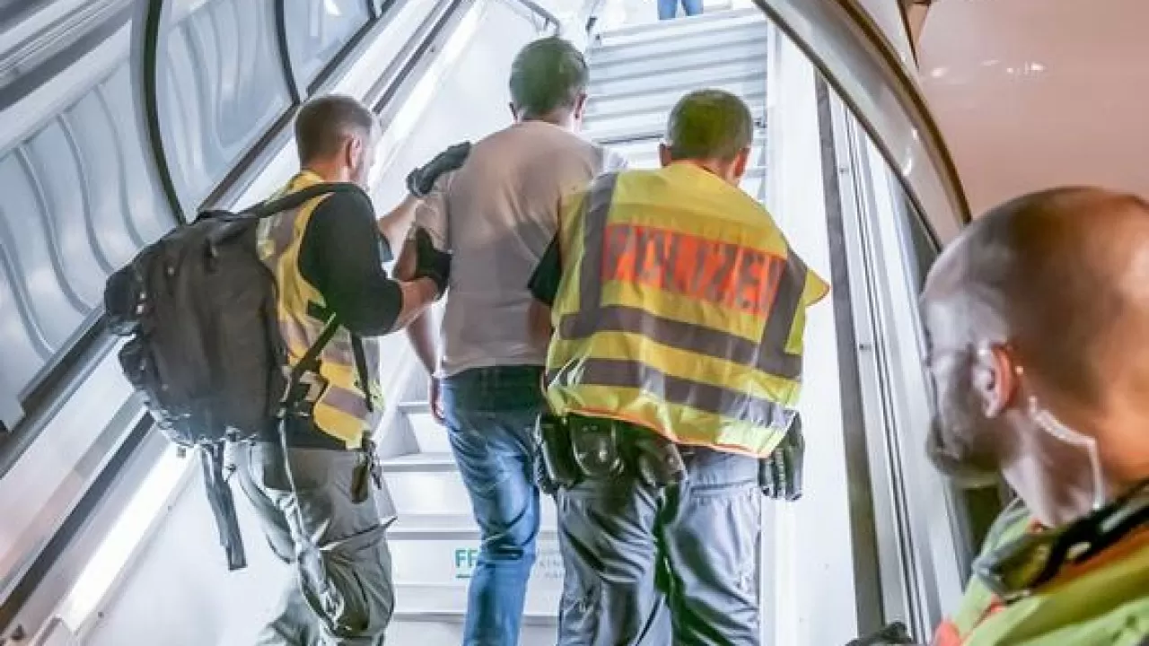 Еурокомиссия заңсыз мигранттарды депортациялаудың жаңа жоспарын жариялады