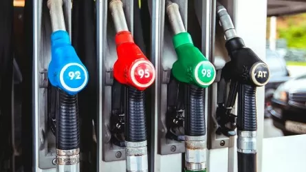 Сеть АЗС незаконно торговала топливом в Карагандинской области